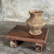 Tabouret d'appoint en teck upcyclé, chromie rouge