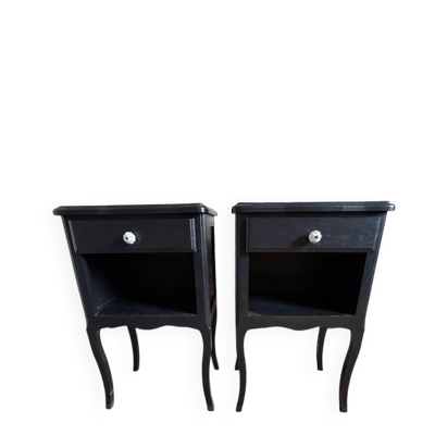 Paire de chevets vintage noir mat relookés – style Louis XV chic – tab
