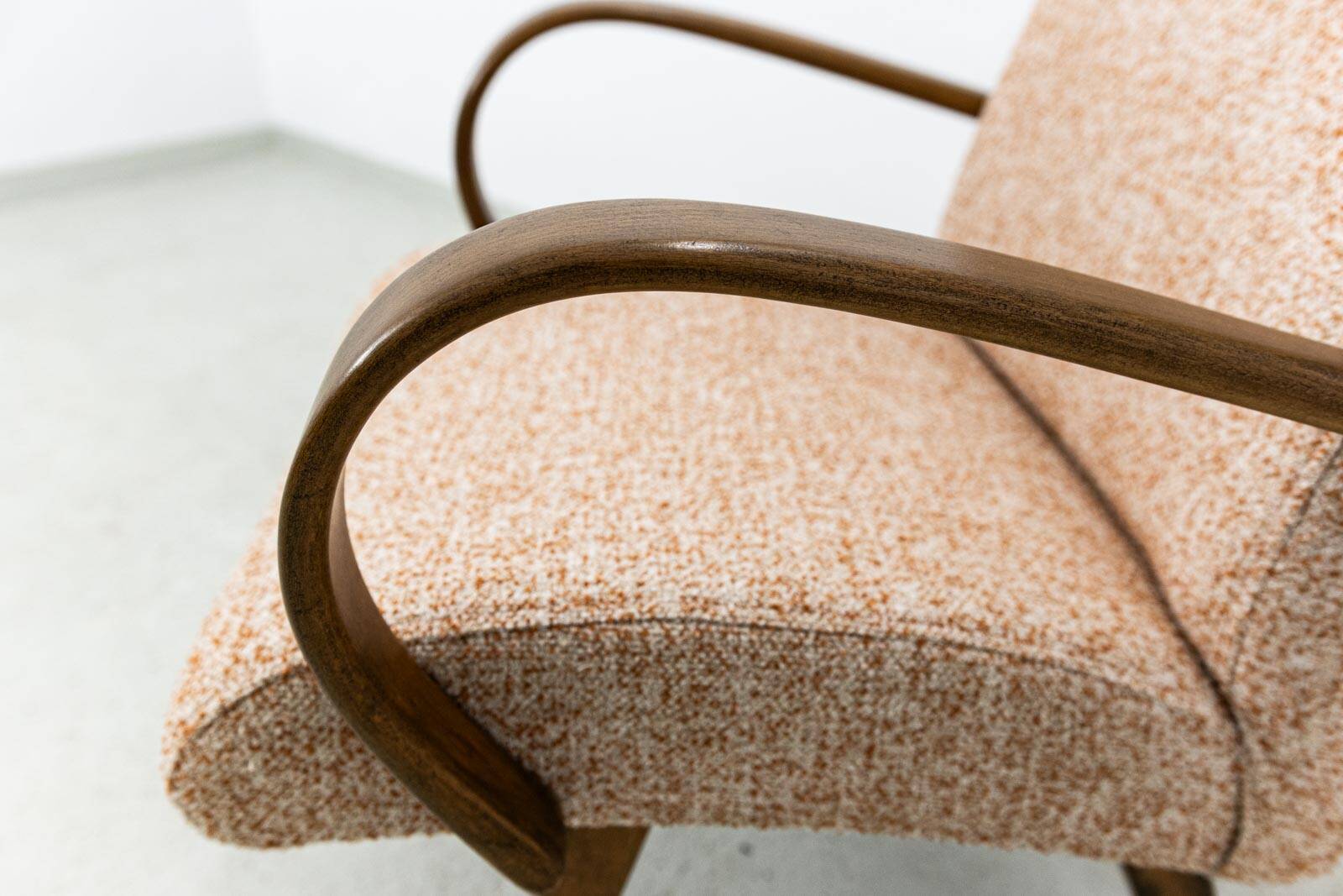 Mid Century Armchair Model 53 By J šmidek For Ton, 1960s