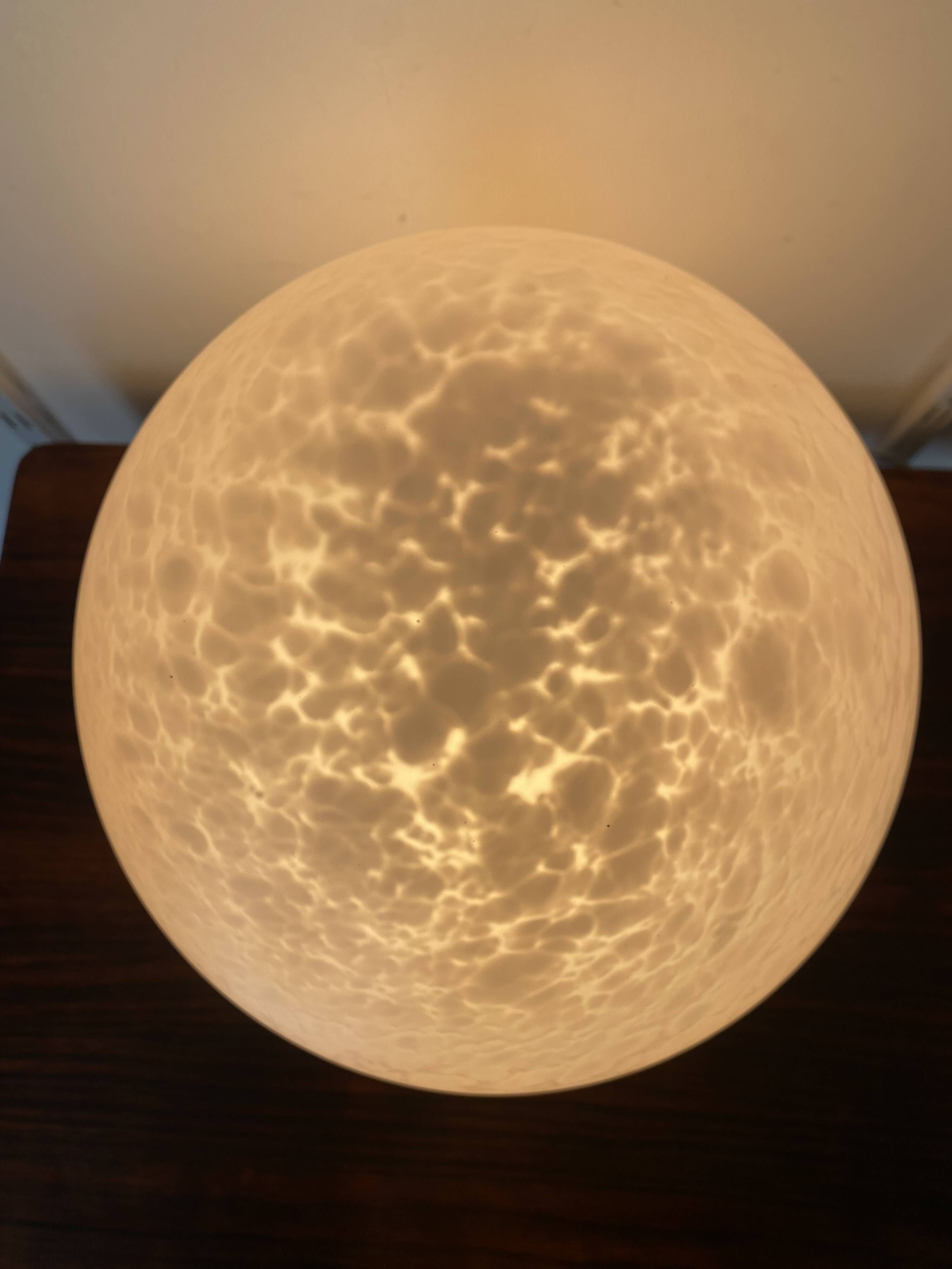 Vintage 1970s speckled glass egg lamp by Vianne in pink.