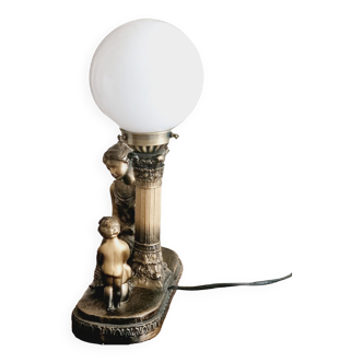 Lampe chérubins et globes opalin