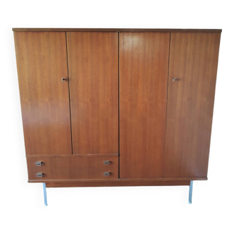 Armoire vintage scandinave années 60 – bois chaud & lignes épurées