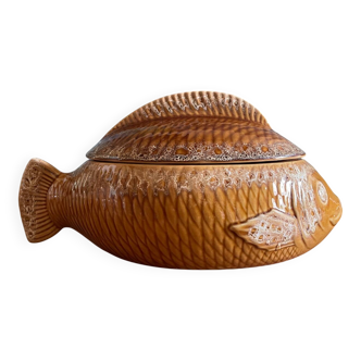 Fish soup tureen Sarreguemines