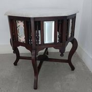 Colonial table in teak and ceramic