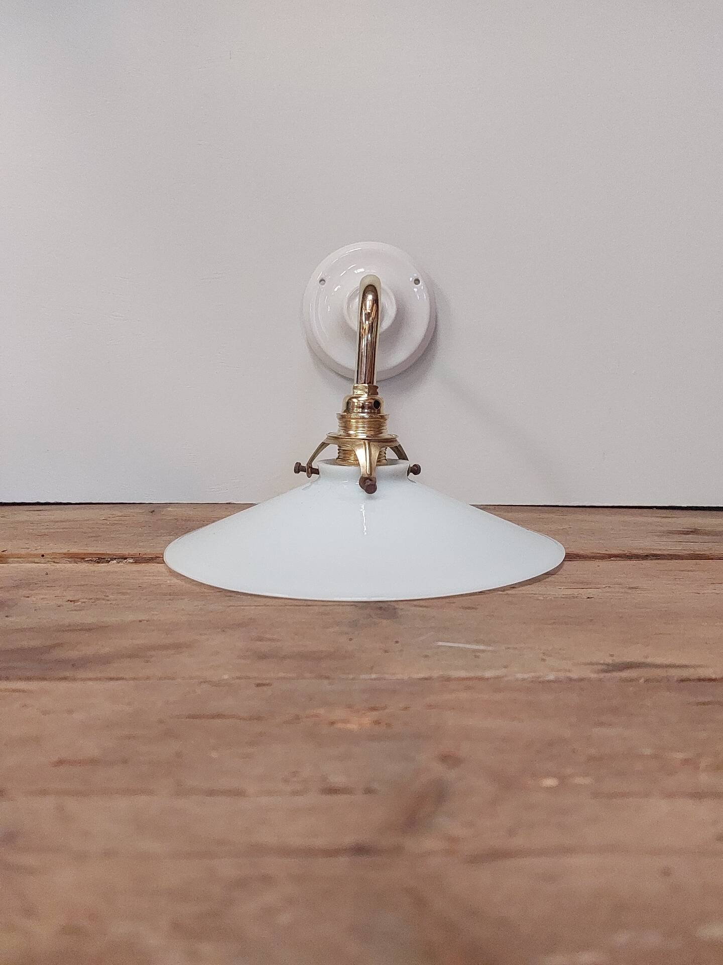 Vintage lampshade in white opaline