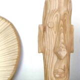 Minimalist sculpture of a head in light wood, 1970s