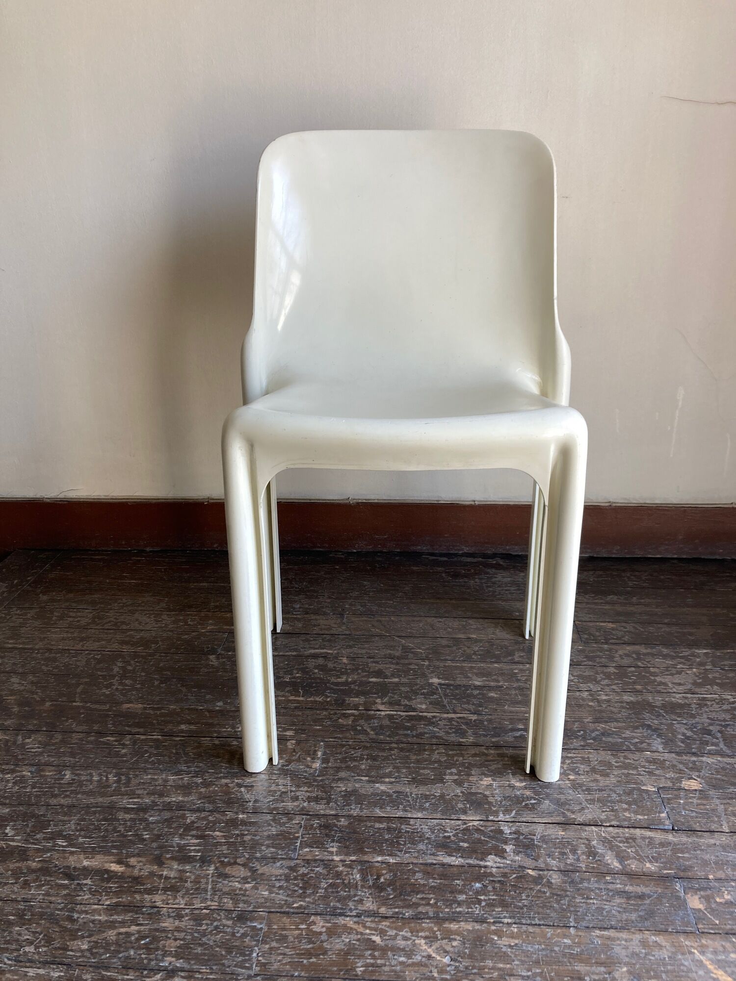 Selene Vico Magistretti chair for Artemide 1968 Italian design