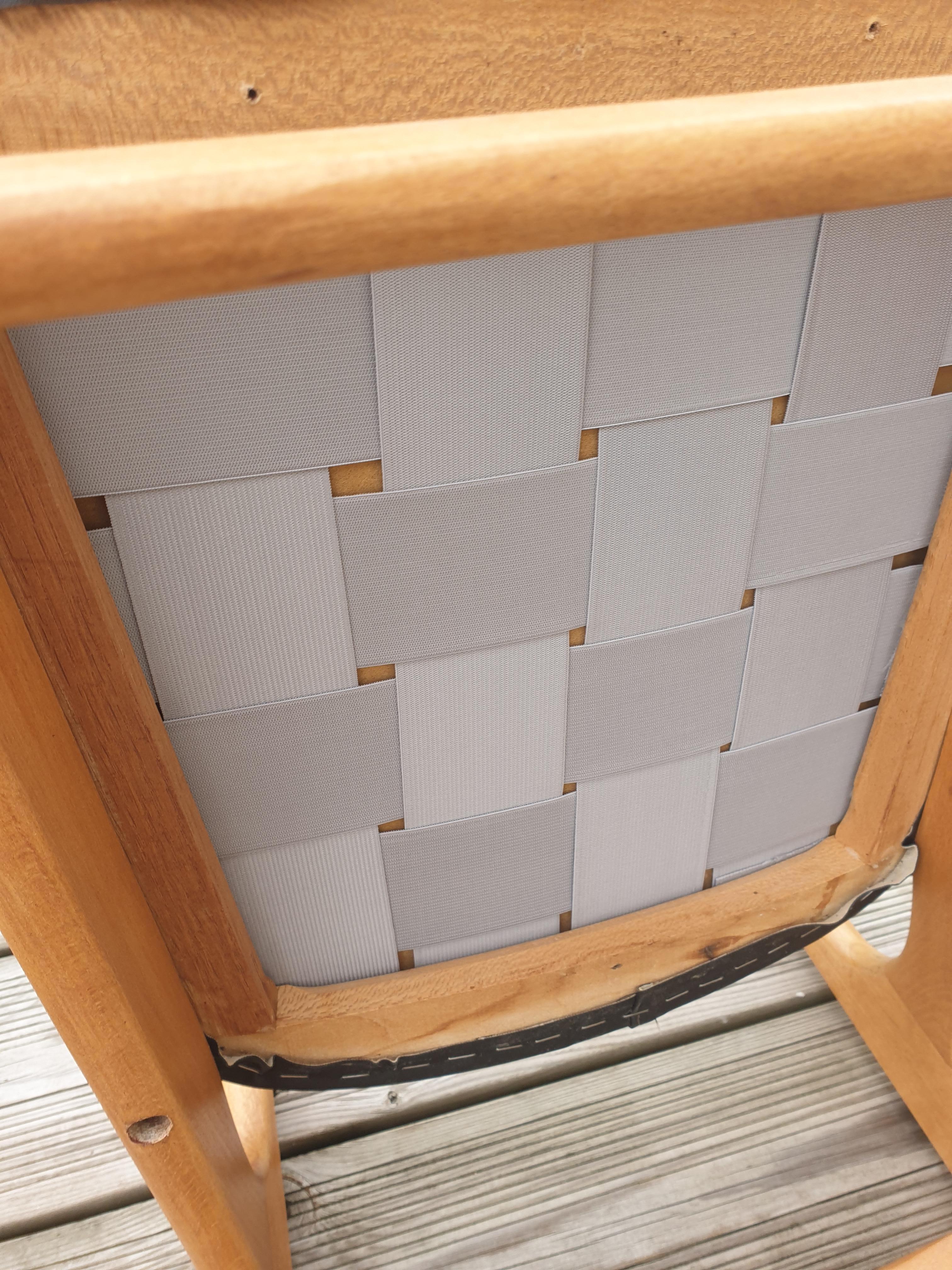 Set of 4 scandinavian chairs