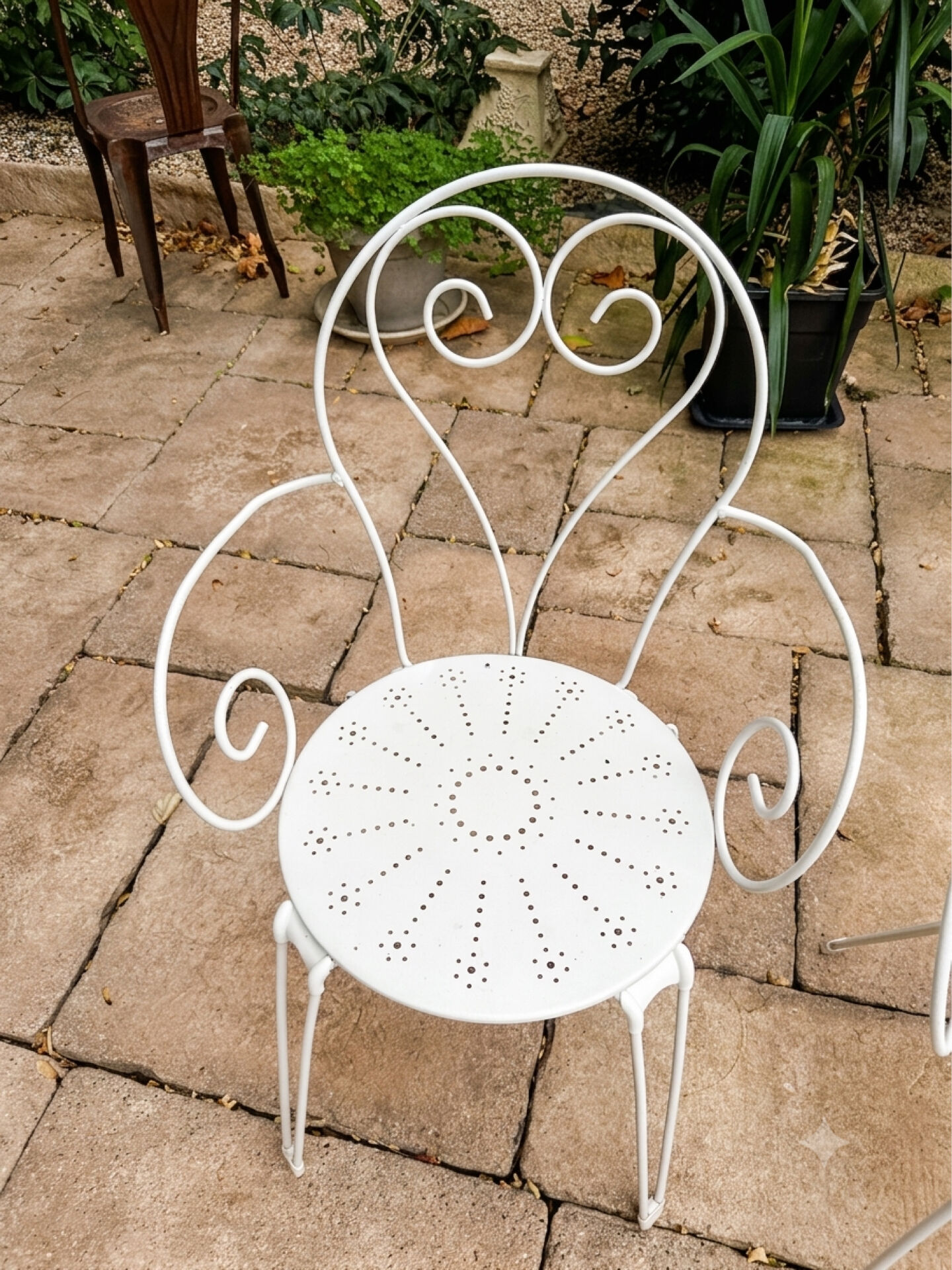 Garden lounge chairs