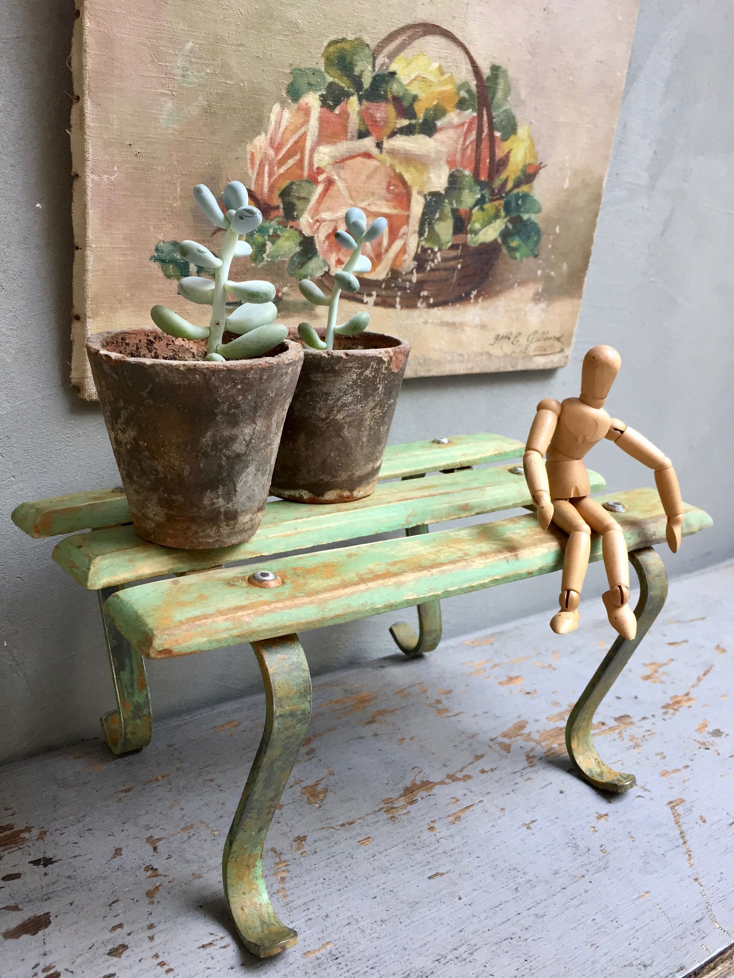 Wabi Sabi trendy bench