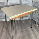 Formica kitchen table with extensions