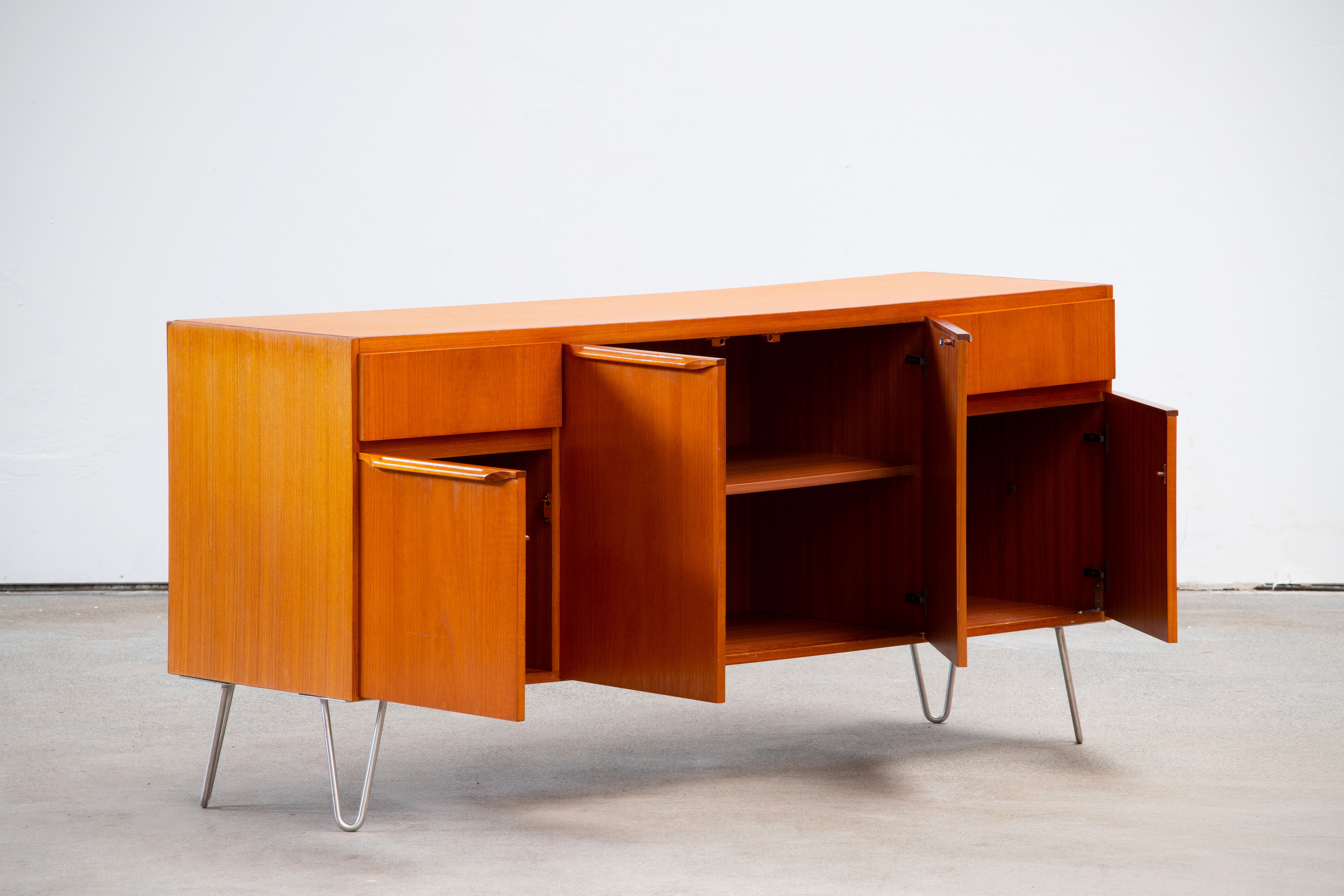 Enfilade scandinave 1960