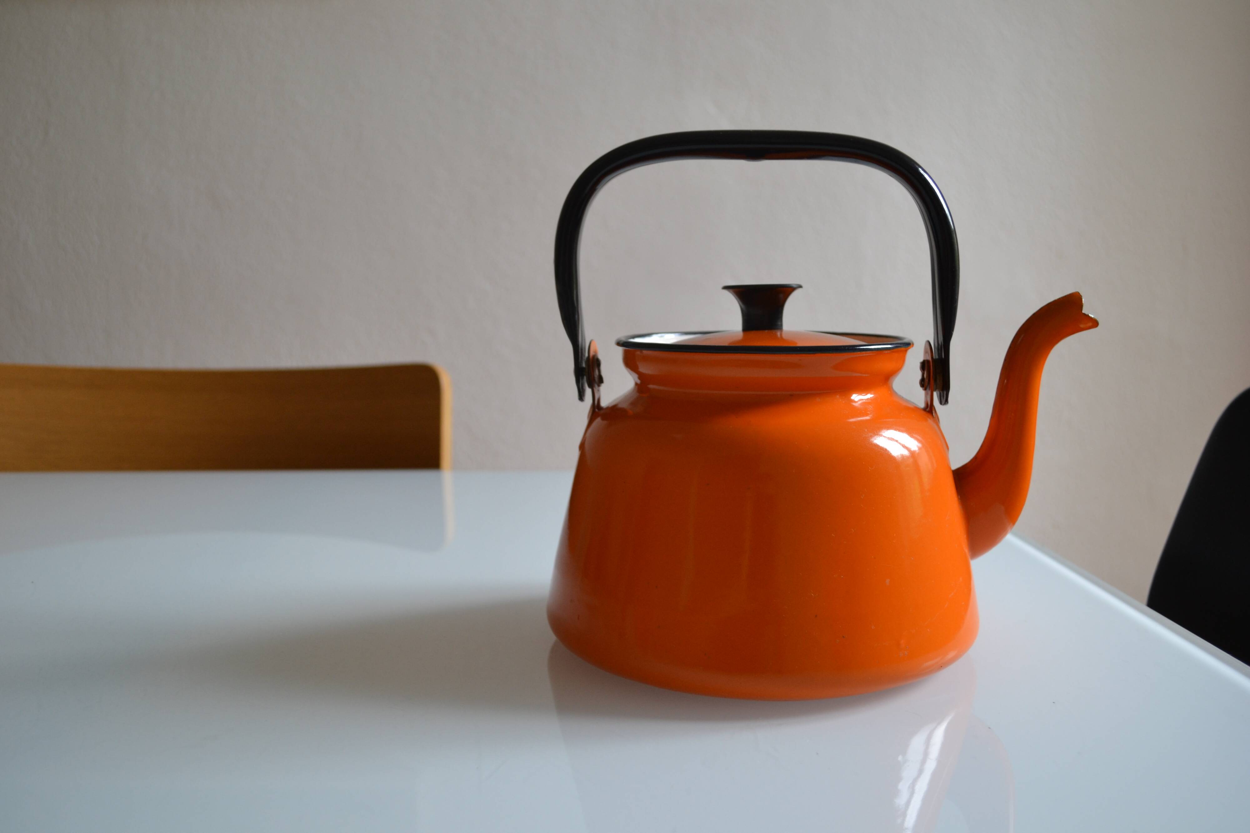 Vintage kettle orange enameled steel 1.5 liter
