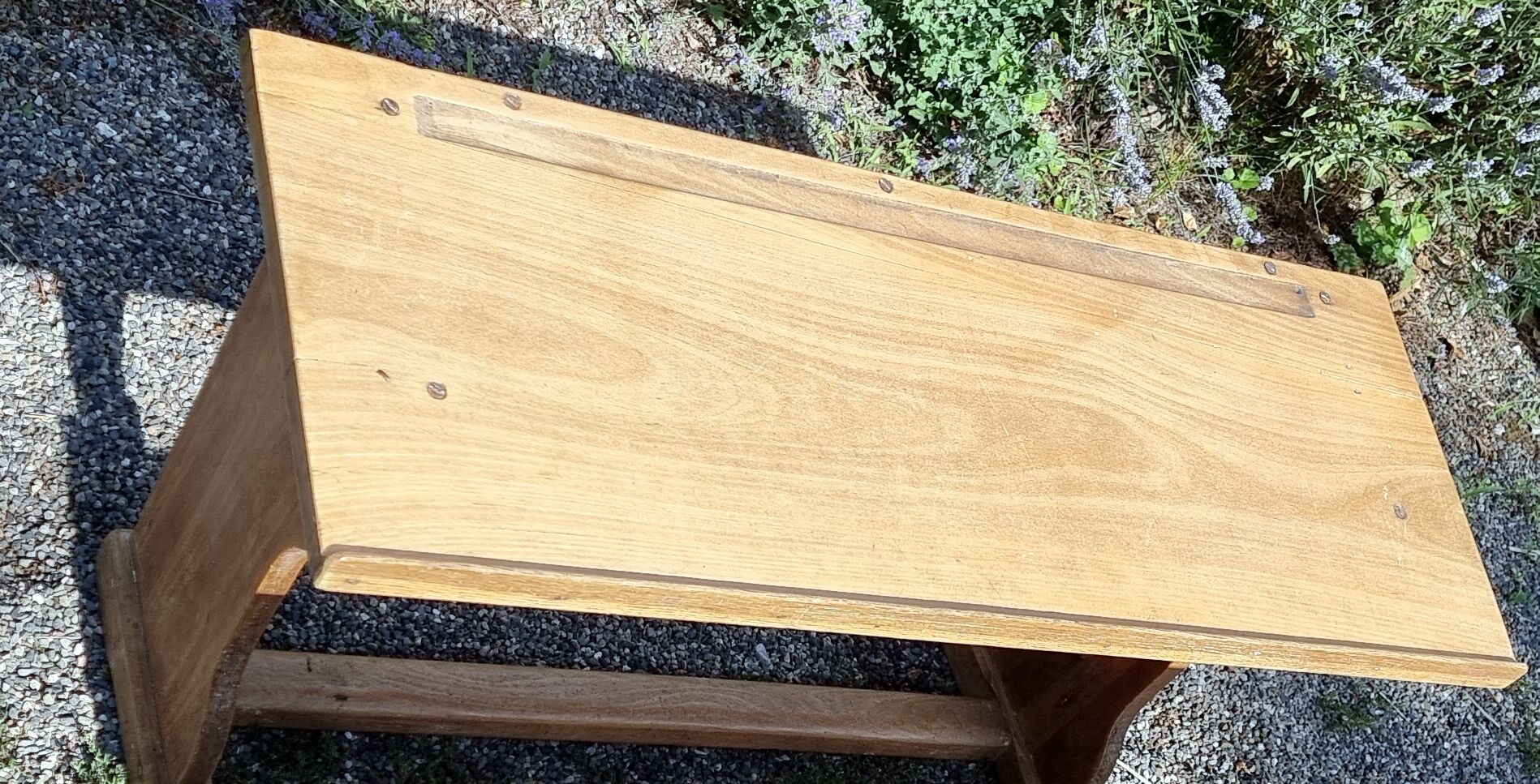 Bureau école maternelle années 50