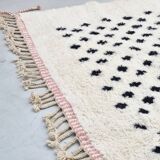 Moroccan rug in natural wool 3 x 2 m