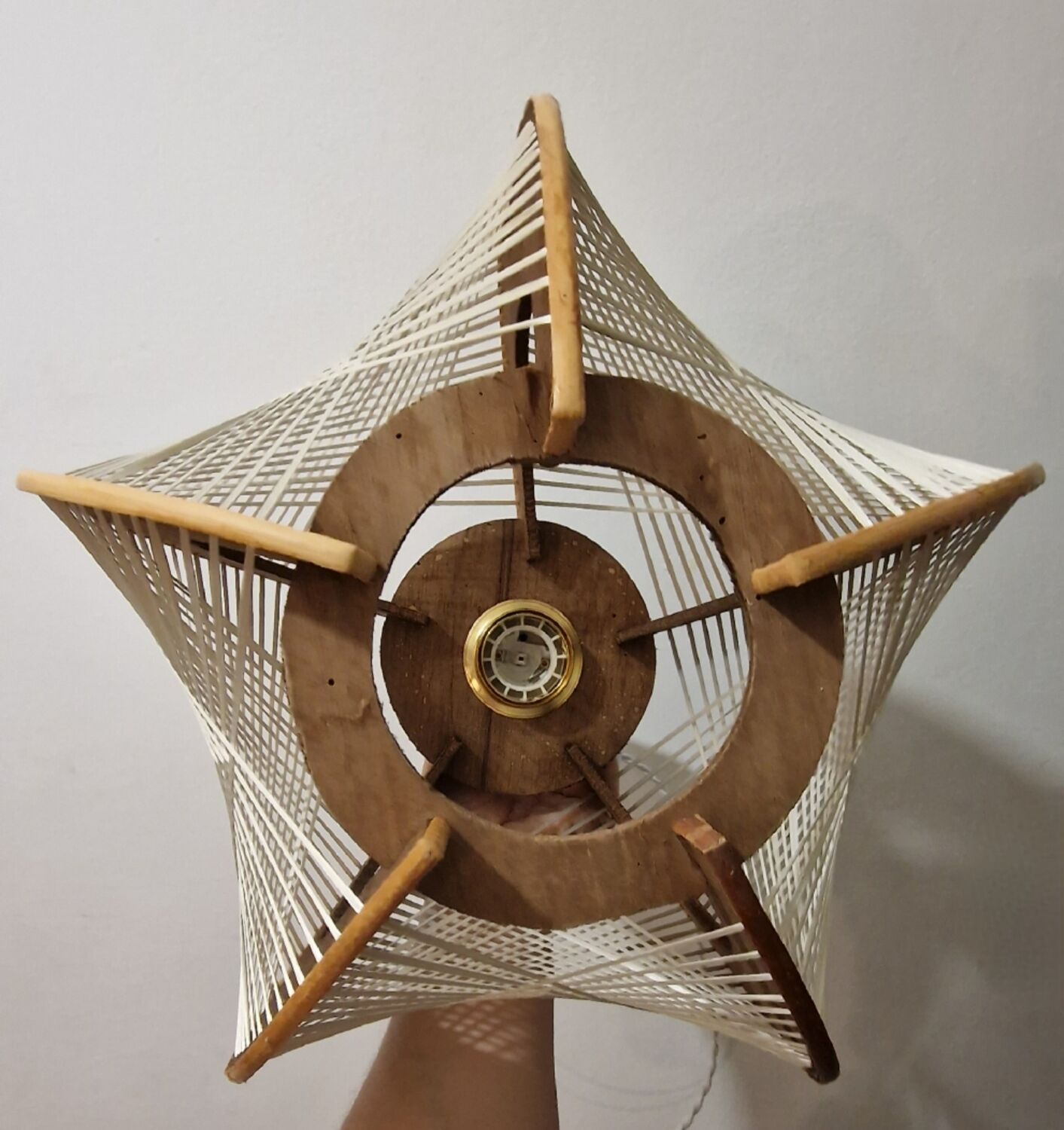 Scandinavian woven suspension lamp