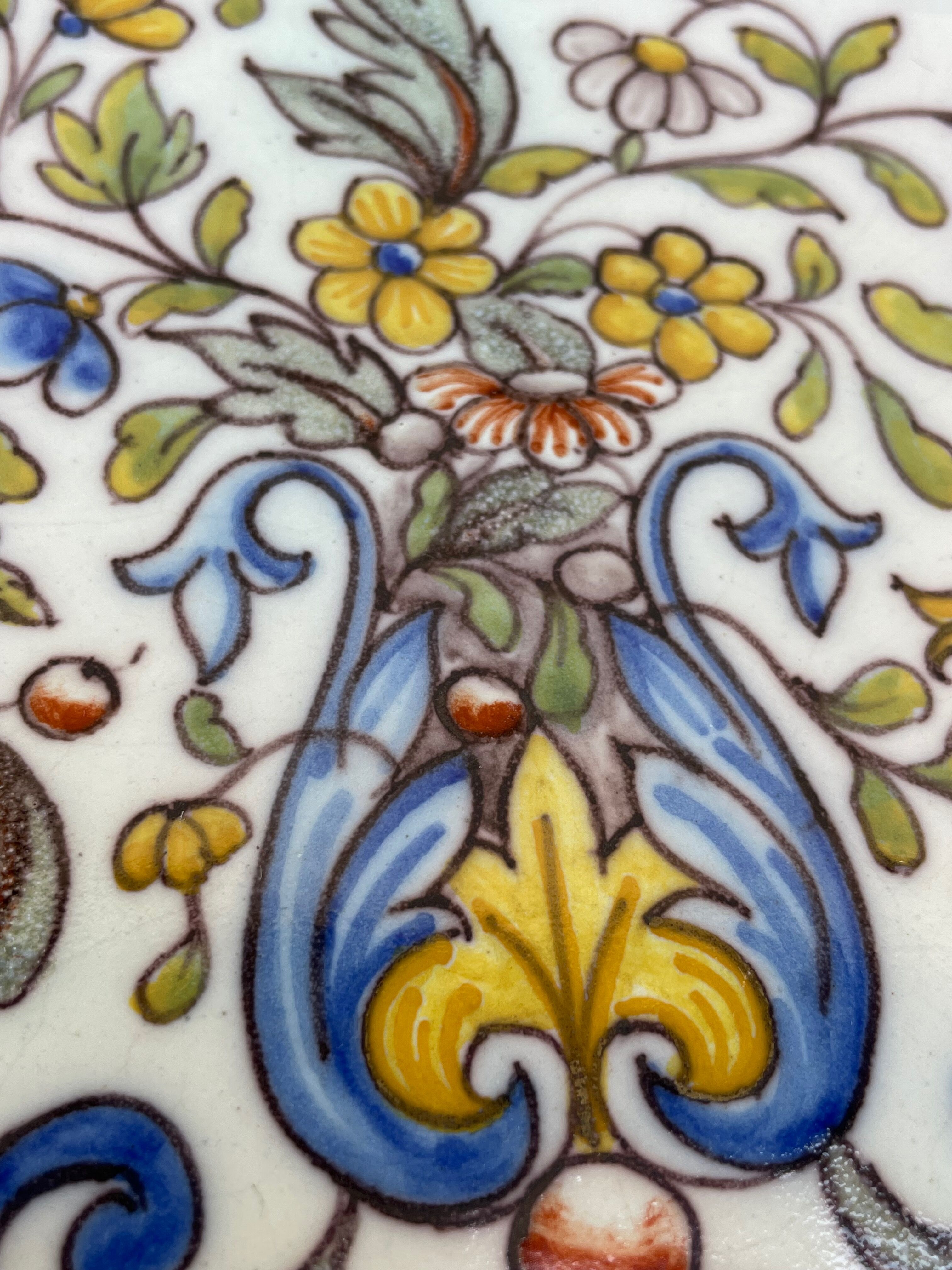 Montagnon Nevers earthenware plate