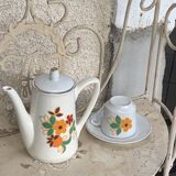 Dinette en porcelaine pour poupées composee d une cafetière, tasses et soucoupes, vintage