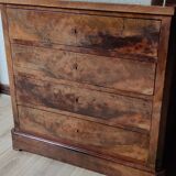 Chest of drawers with 4 drawers, antique furniture.