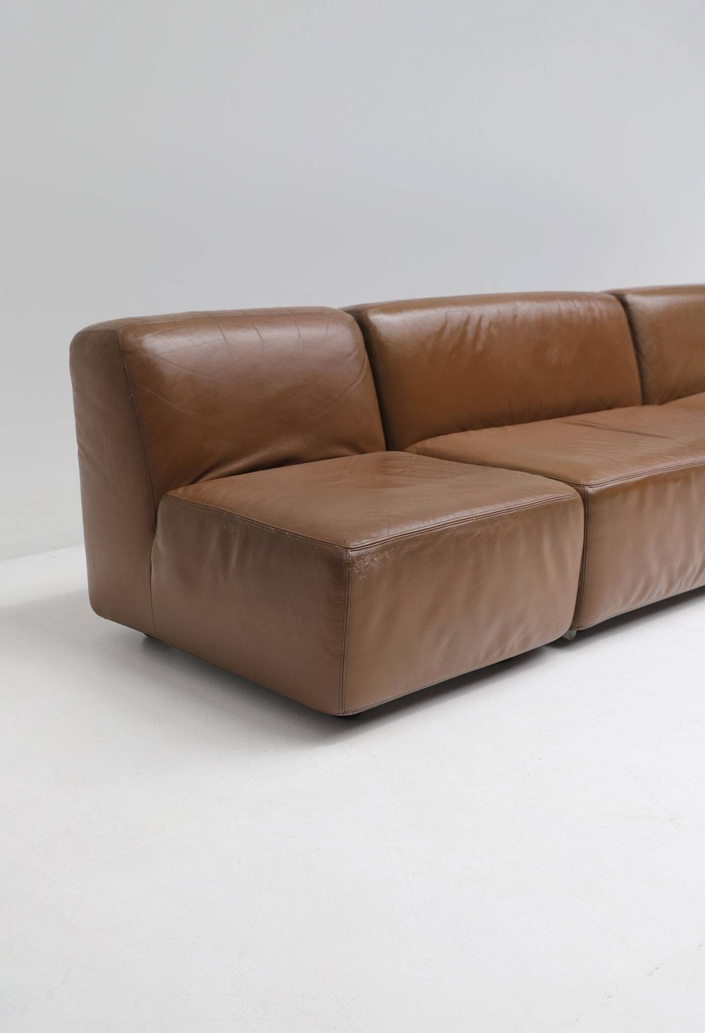 Canapé en cuir modulaire, fabriqué par Durlet, Belgique, années 1970.
