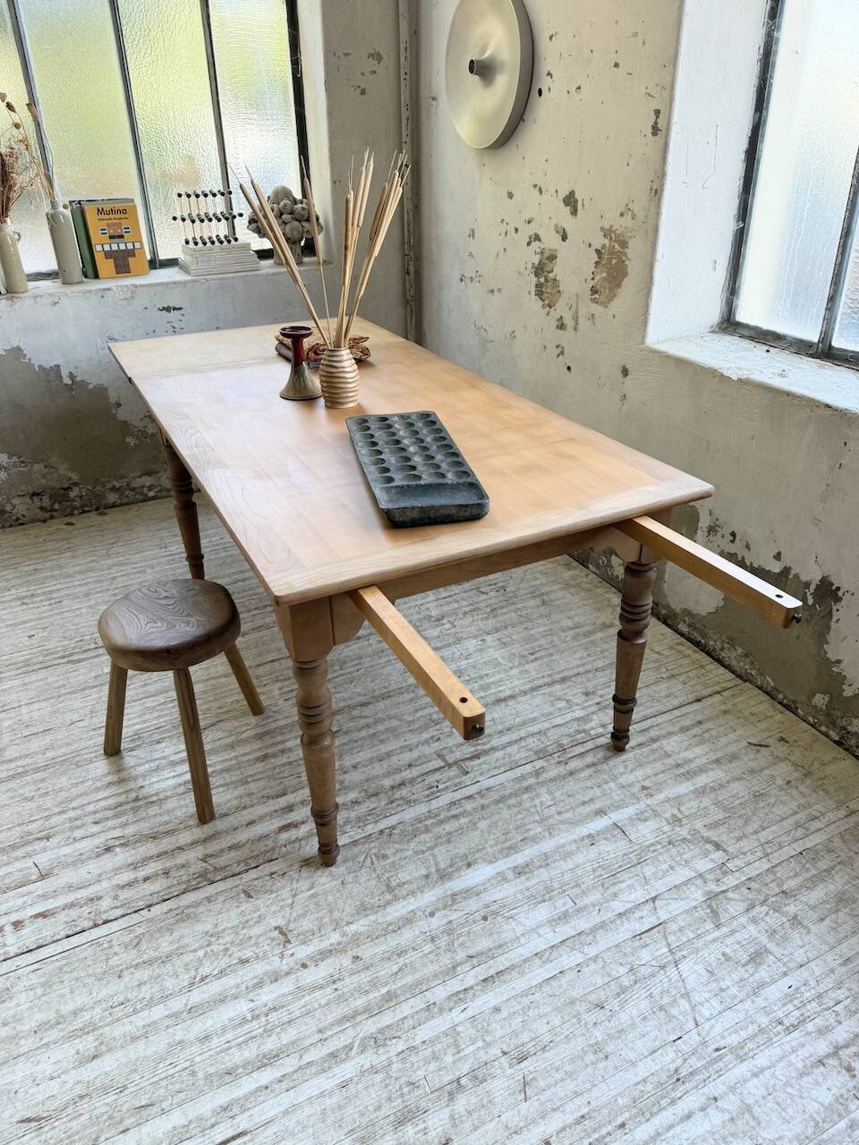 Table de ferme noyer à rallonges 150-250cm