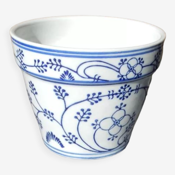Indian blue and white pot cover