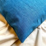 Coussin en coton bleu 40 cm