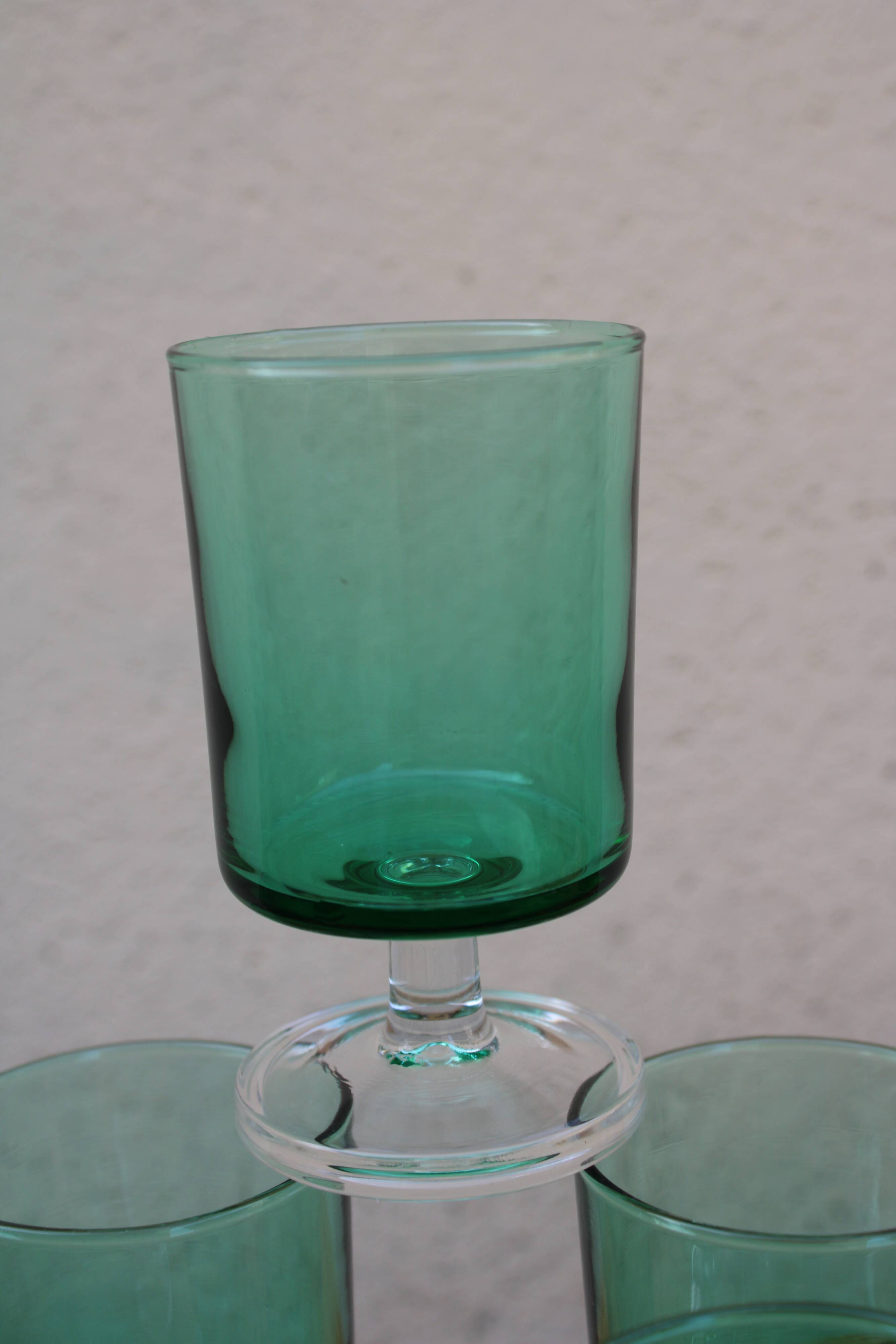 6 Luminarc green wine glasses