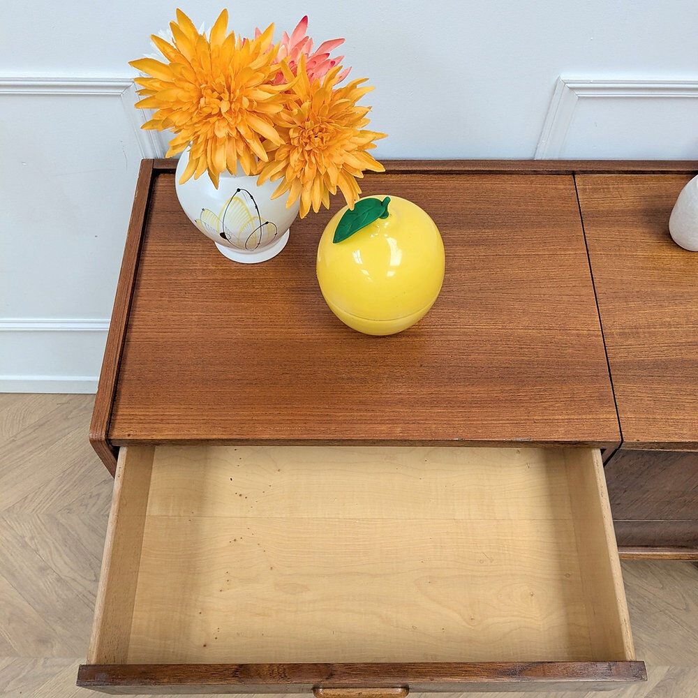 Commode avec coiffeuse intégrée