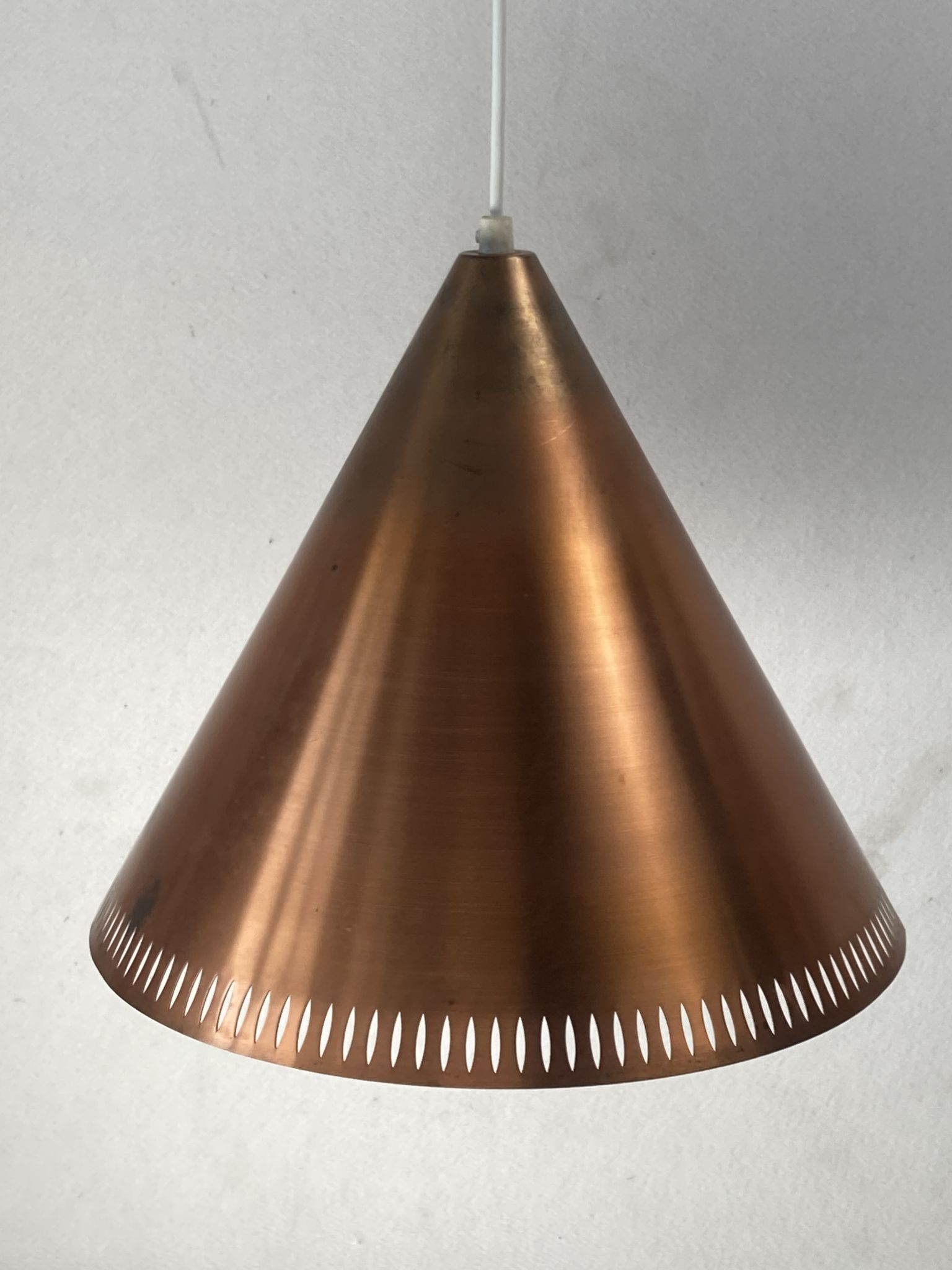 Suspension en cuivre perforé, Nordisk Solar, Danemark