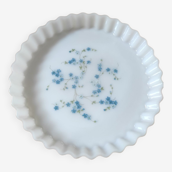 Arcopal forget-me-not pie mould