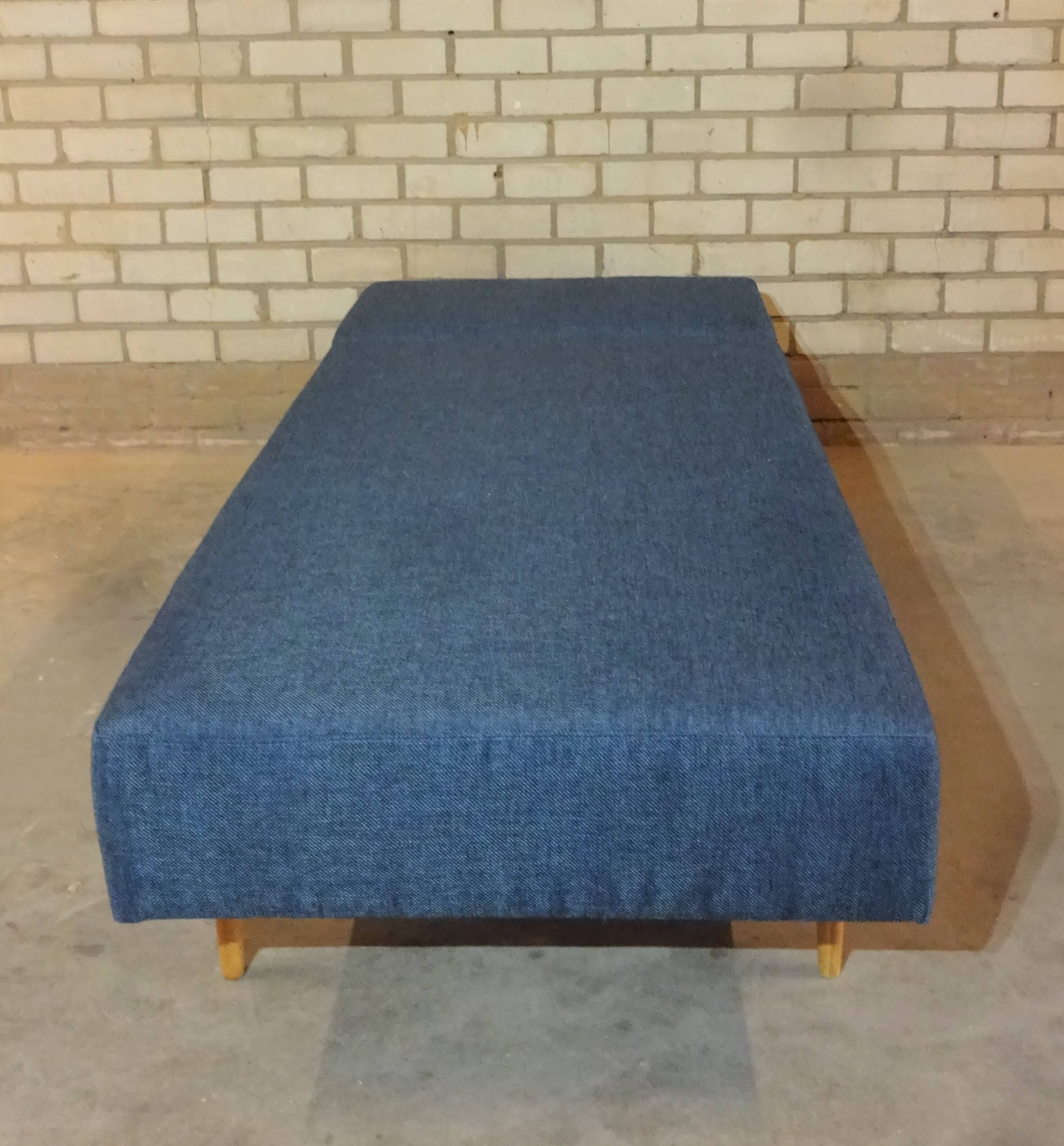 Rare multifunctional sofa/daybed with adjustable headrest 1960, restored