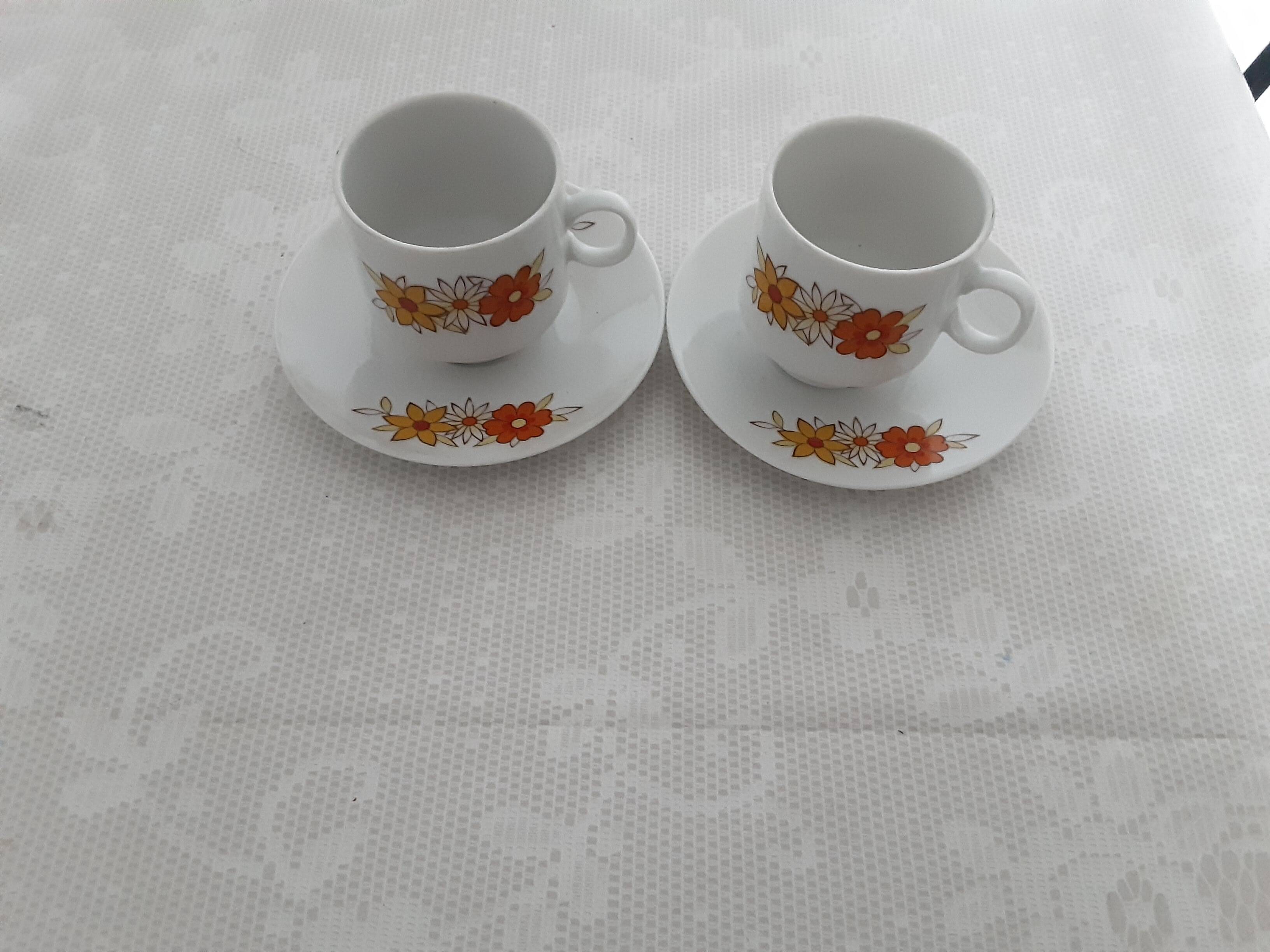 Set of 2 vintage Bavaria cups and 2 saucers.