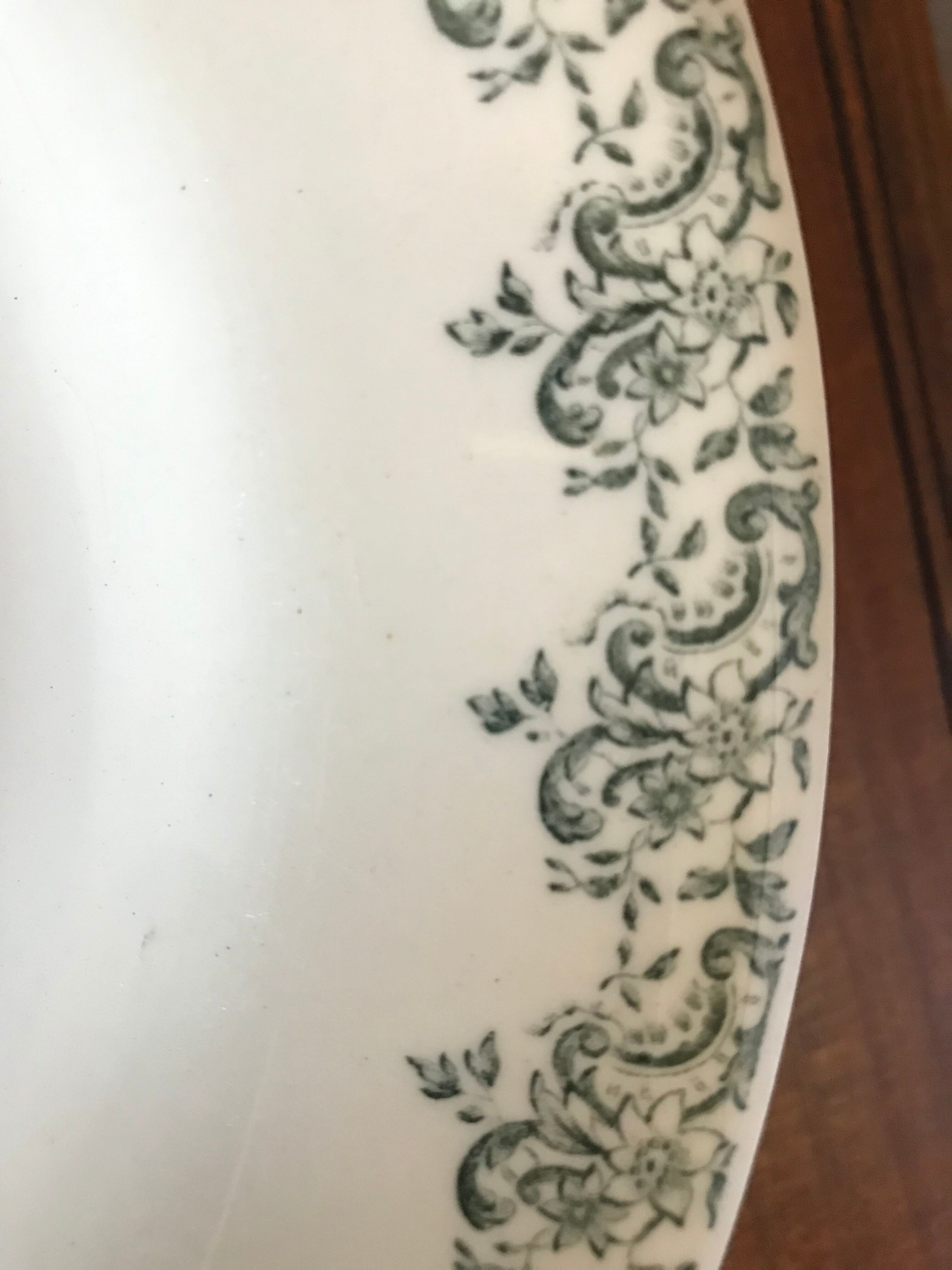 Set of 6 hollow plates gien iron earth