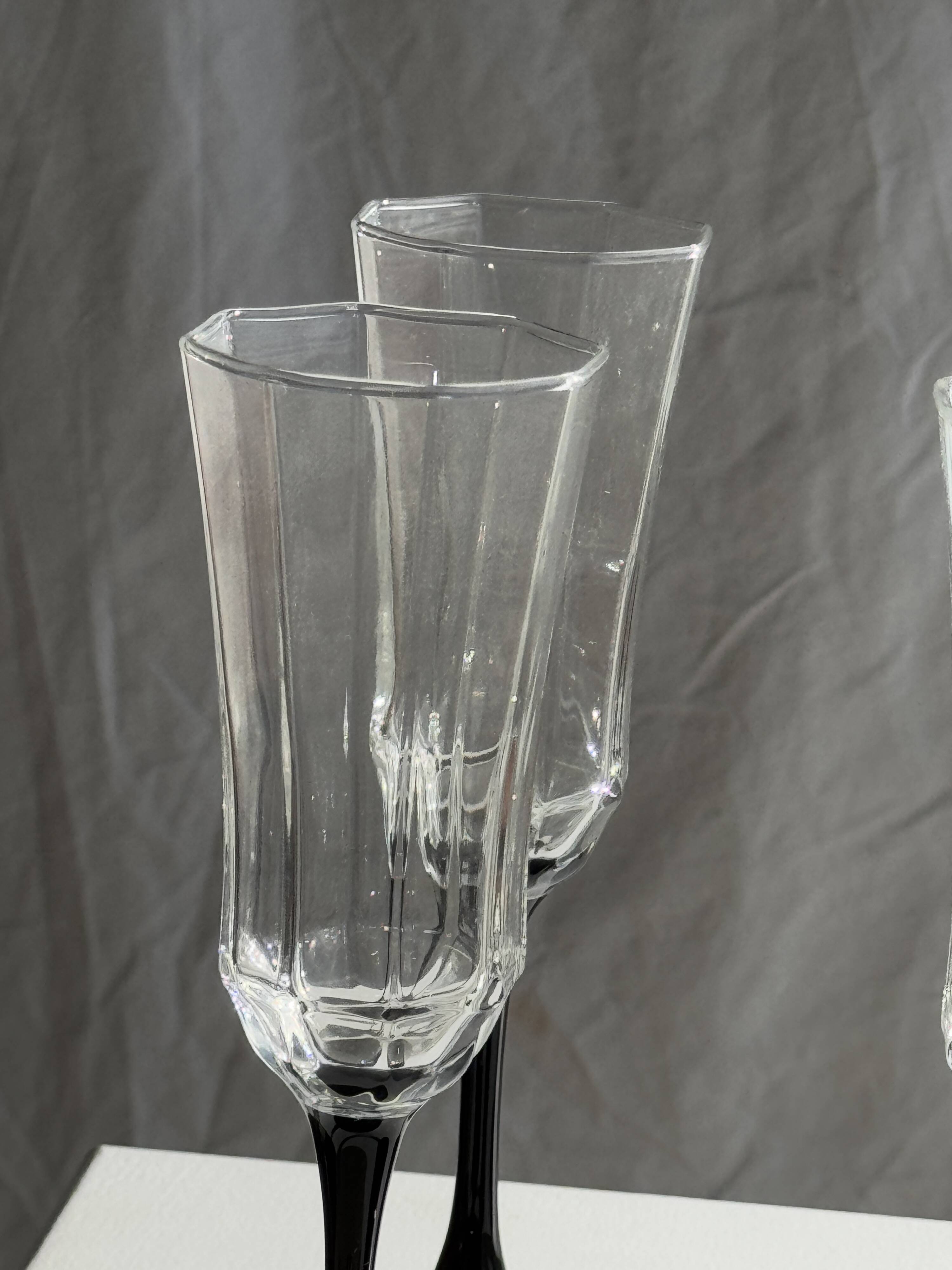 4 large Luminarc Octime vintage octagonal champagne flutes with black foot