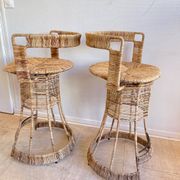 Paire Tabouret haut rotin – création Roger Coster, 1970