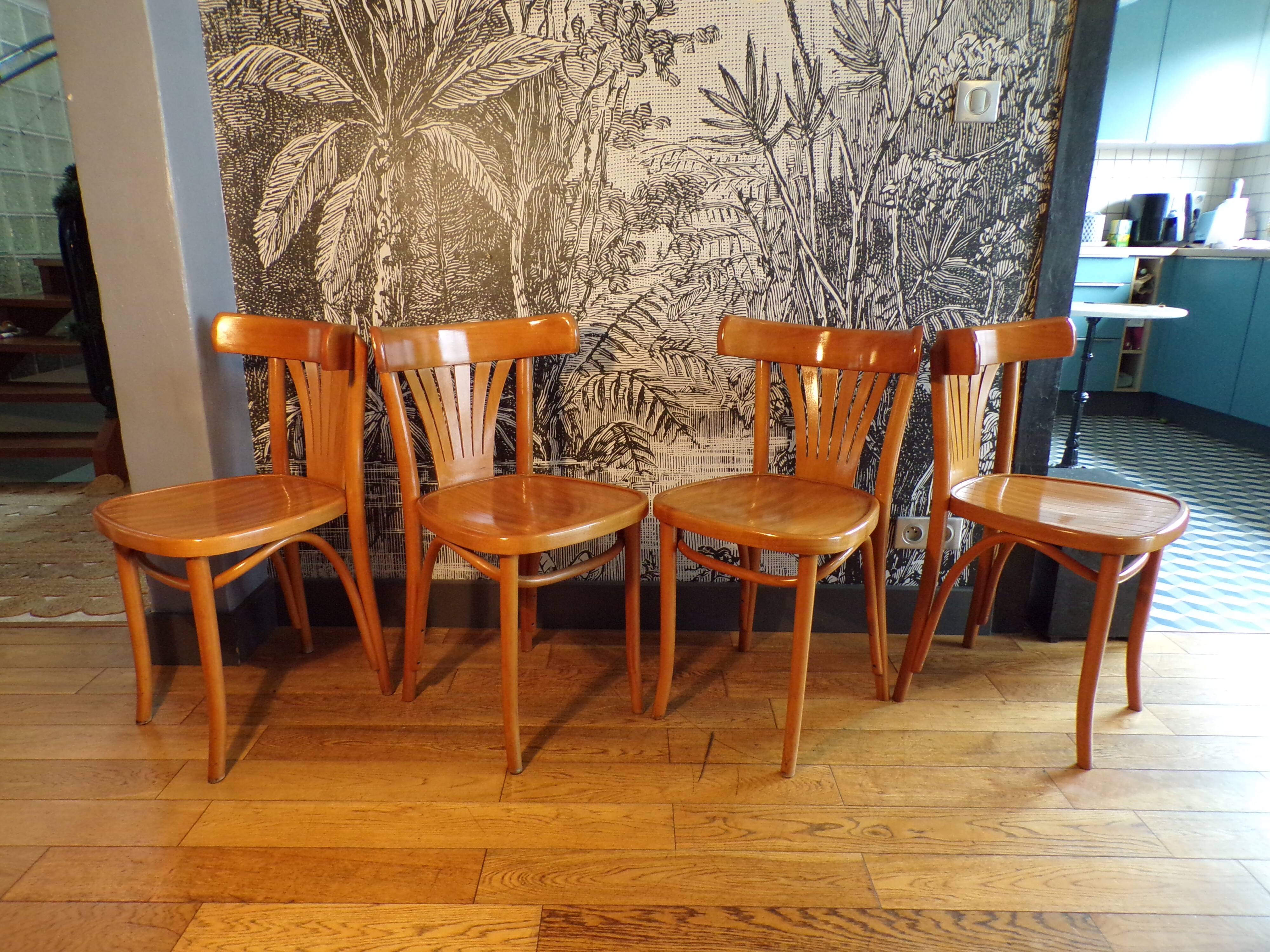 Set of 4 curved wooden bistro chairs
