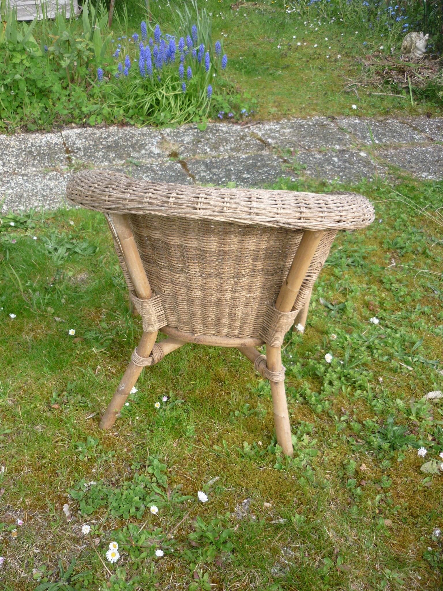 Fauteuil enfant corbeille en rotin