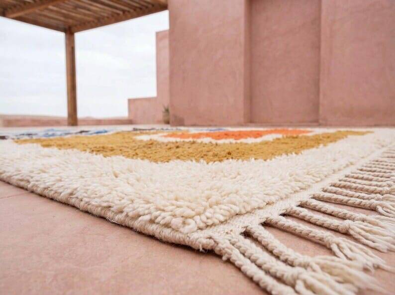 Large natural wool rug 200x300 cm