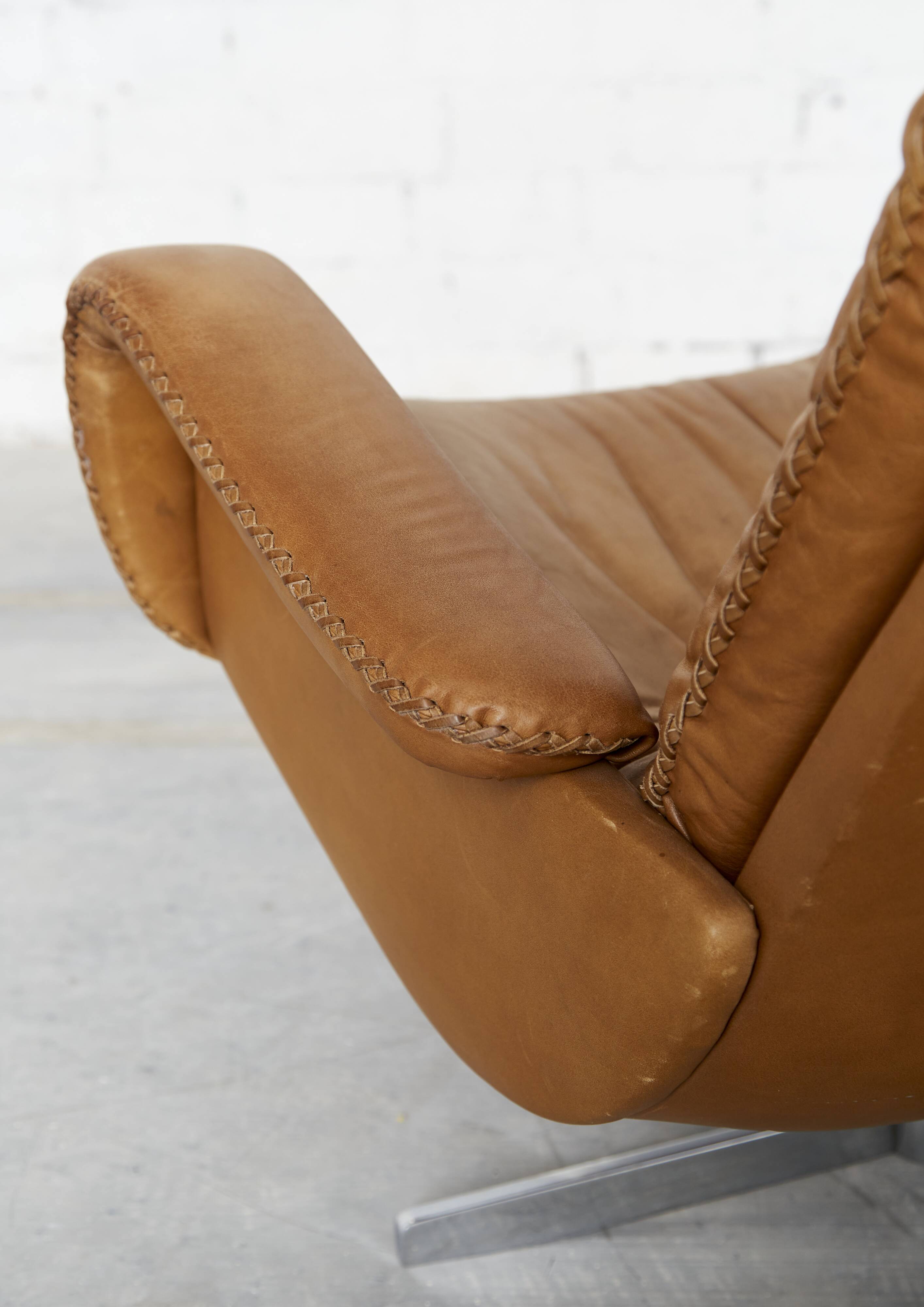 S231 James Bond Swivel Armchair from de Sede, 1960s