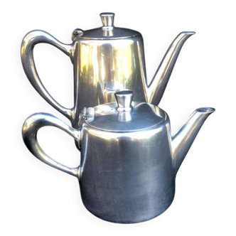 A pair of vintage silver-plated teapot and coffee pot