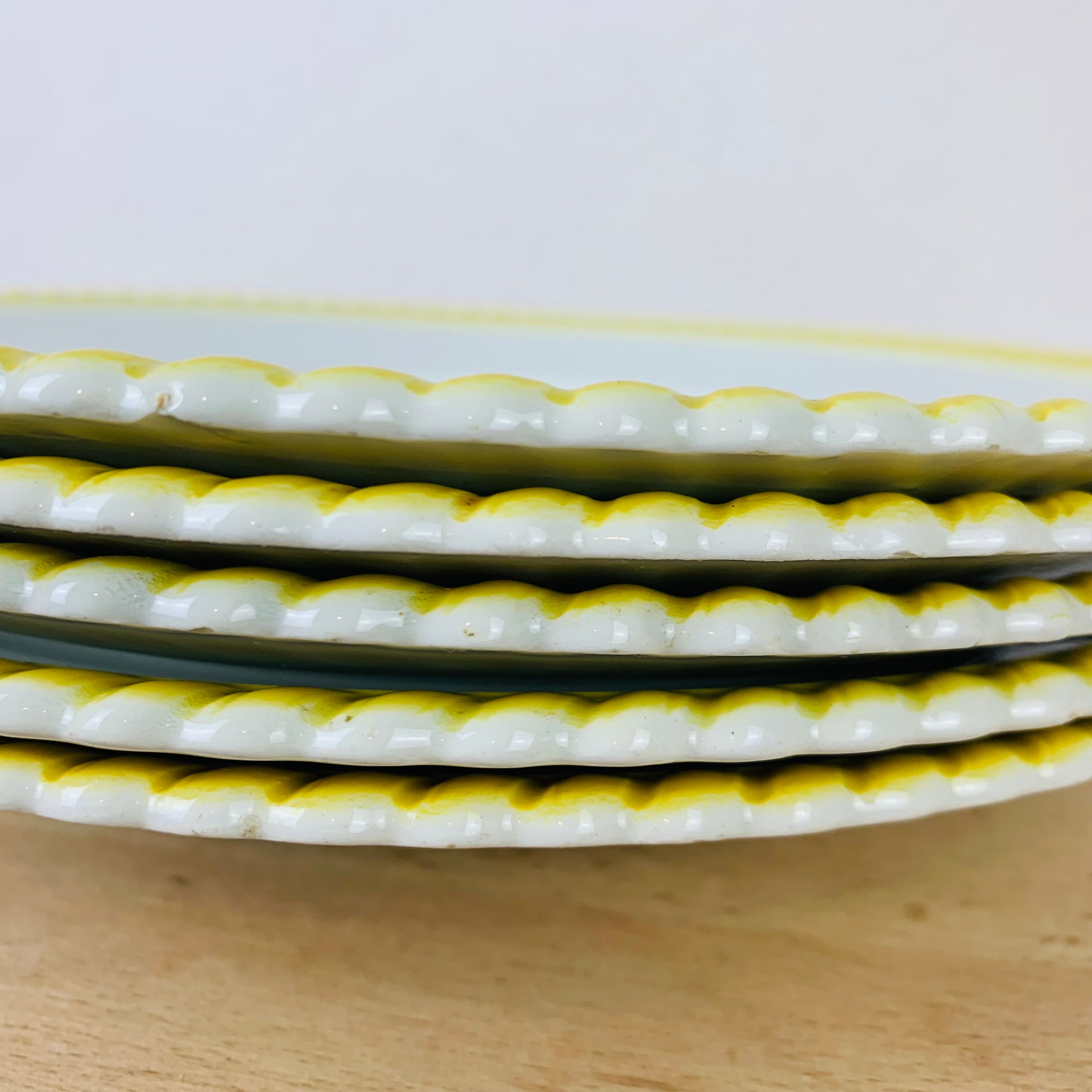 Set of 6 flat plates vintage earthenware