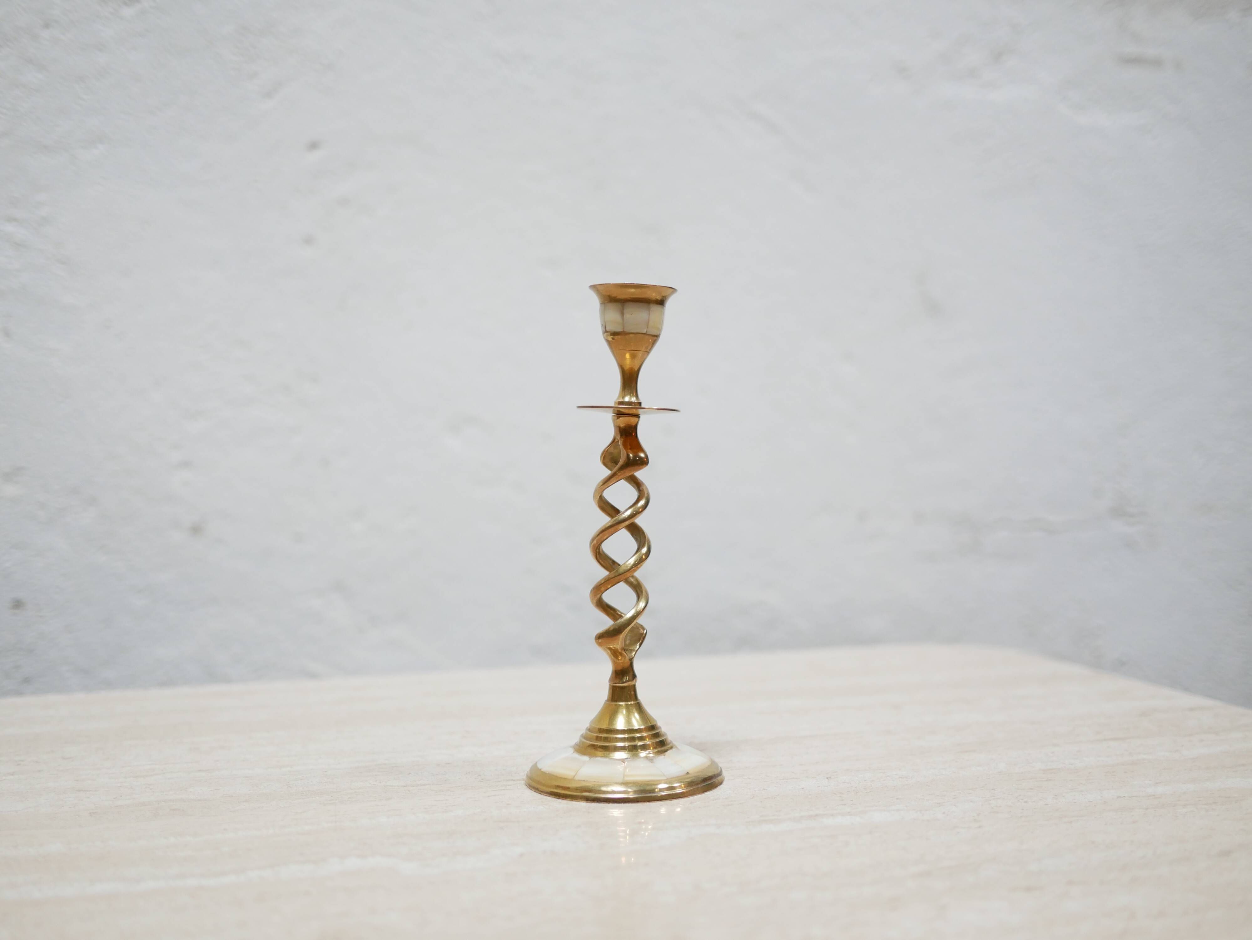 Vintage candle holder in brass and mother-of-pearl