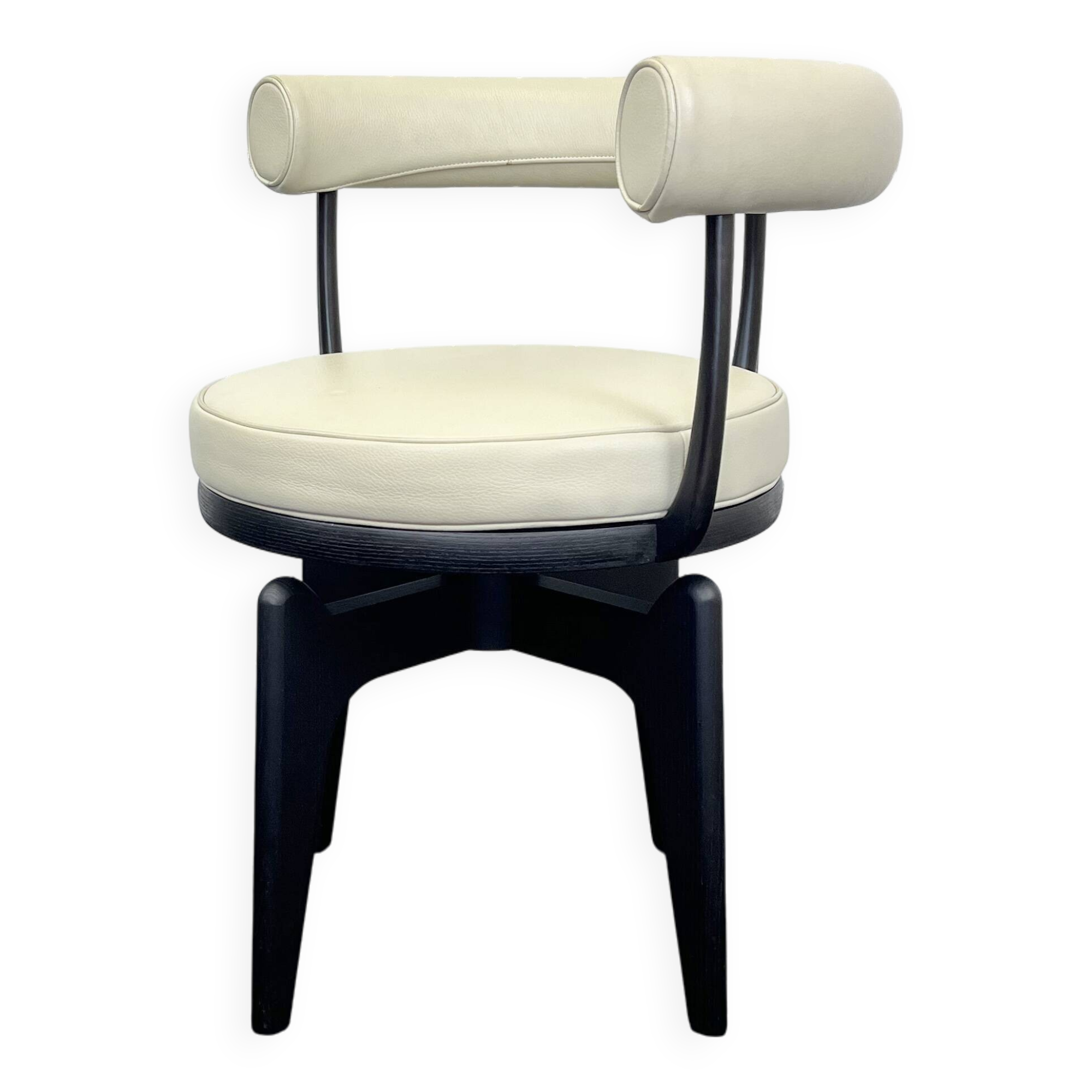 Poltrona Indochine Le Corbusier Cassina Charlotte Perriand