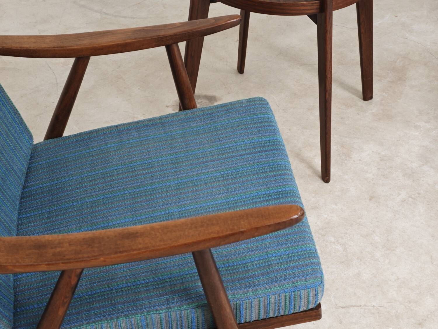 Pair of blue boomerang armchairs by Antonin Suman for Ton (Thonet) 1960