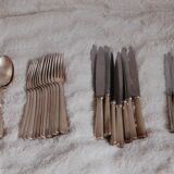 Ercuis cutlery set with knives