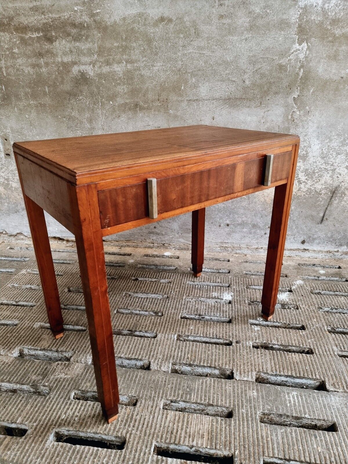 Art deco table desk