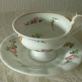 Coffee tea cup in Paris porcelain late 19th century