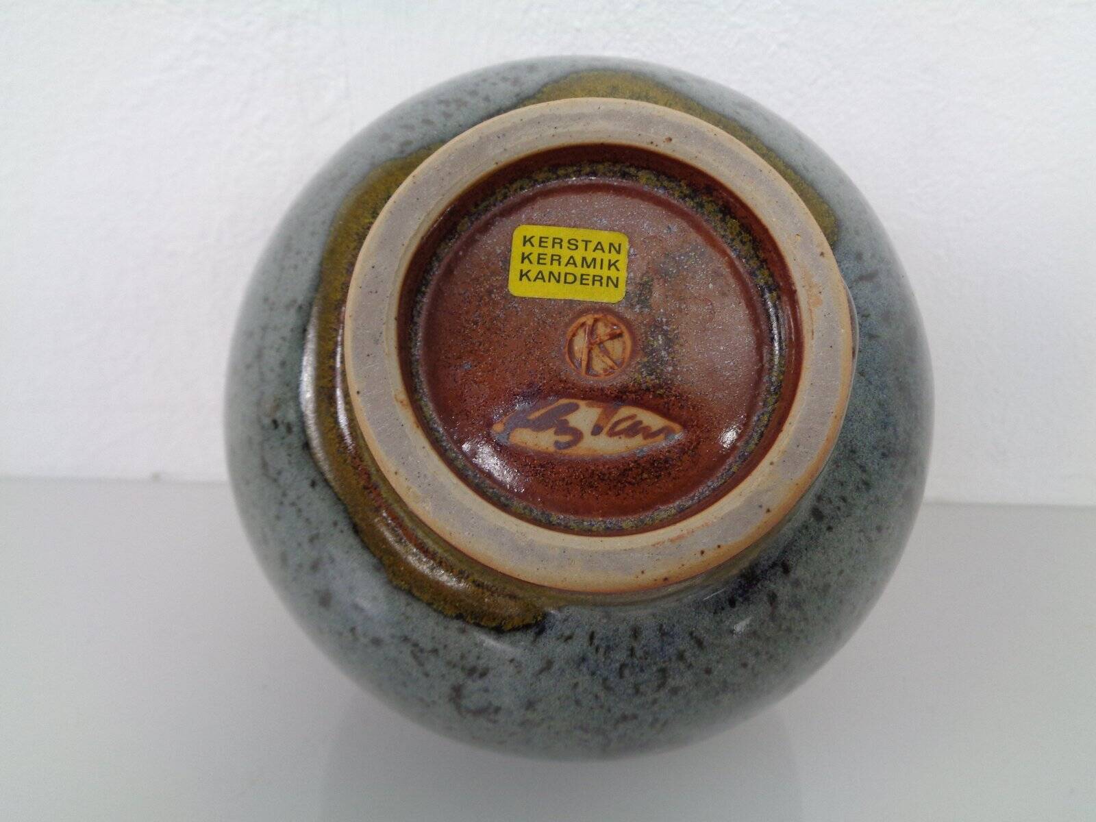 Studio ceramic vase by Horst Kerstan, Germany, 1960s.