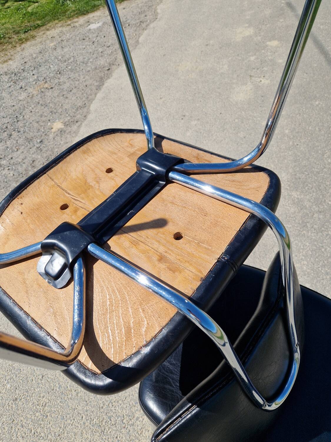 Set of 2 60s designer chairs